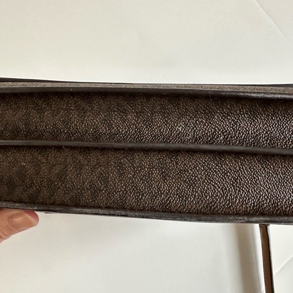 Michael Kors Signature Canvas Crossbody - Picture 3 of 8